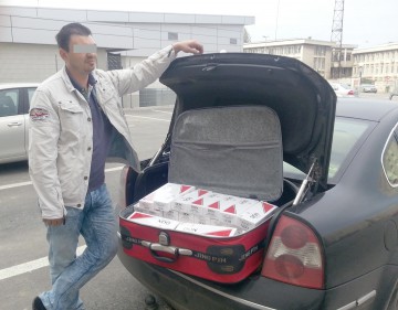 Ţigarete de contrabandă, confiscate de poliţiştii Secţiei 2